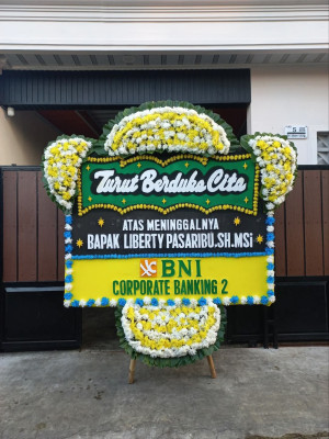 Papan Bunga Duka di Masbagik