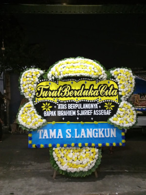Papan Bunga Duka di Masbagik